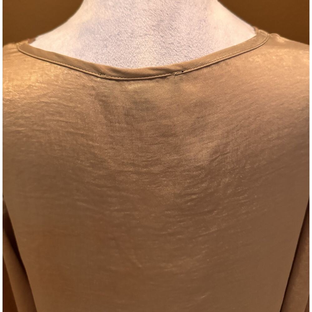 Collection By Cezele Tan V-Neck Top Size S - Picture 6 of 9